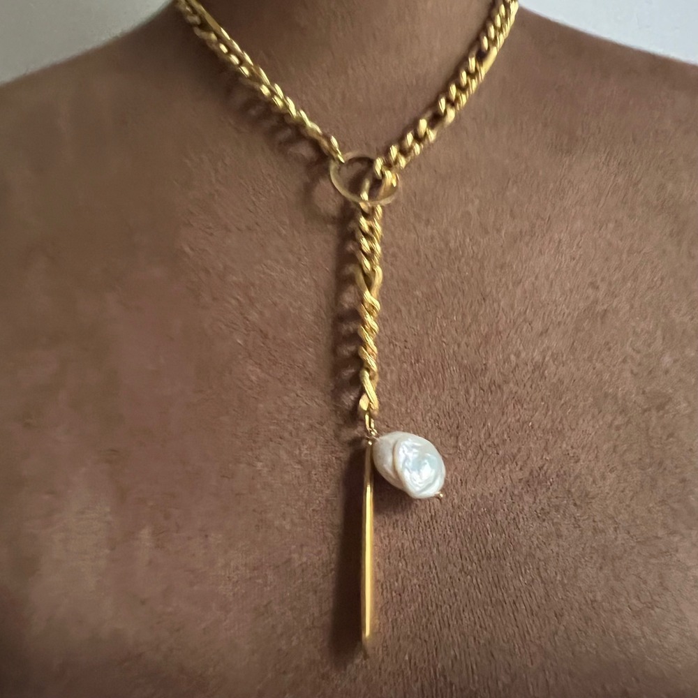 Gold Tone Chunky Chain Lariat Necklace with Faux Pearl Drop One Size